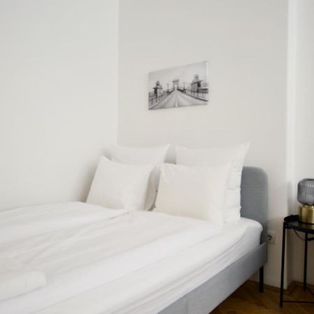 Standard Apartment by Hi5 - Petőfi 12 Budapest Bagian luar foto