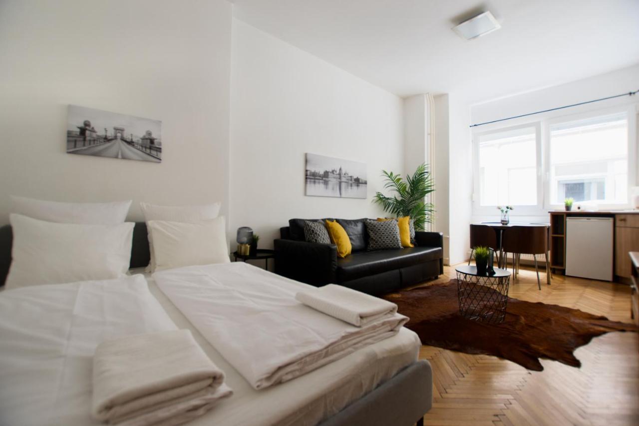 Standard Apartment by Hi5 - Petőfi 12 Budapest Bagian luar foto