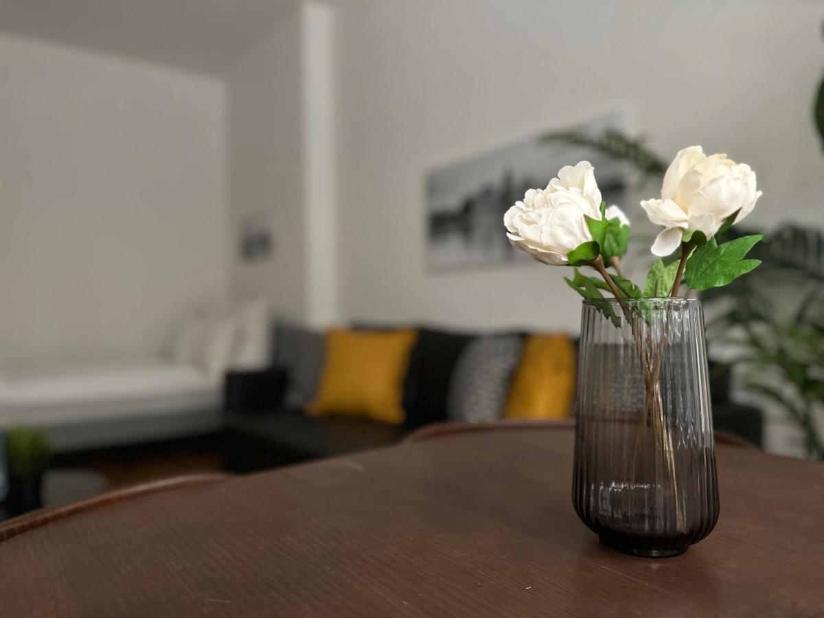 Standard Apartment by Hi5 - Petőfi 12 Budapest Bagian luar foto
