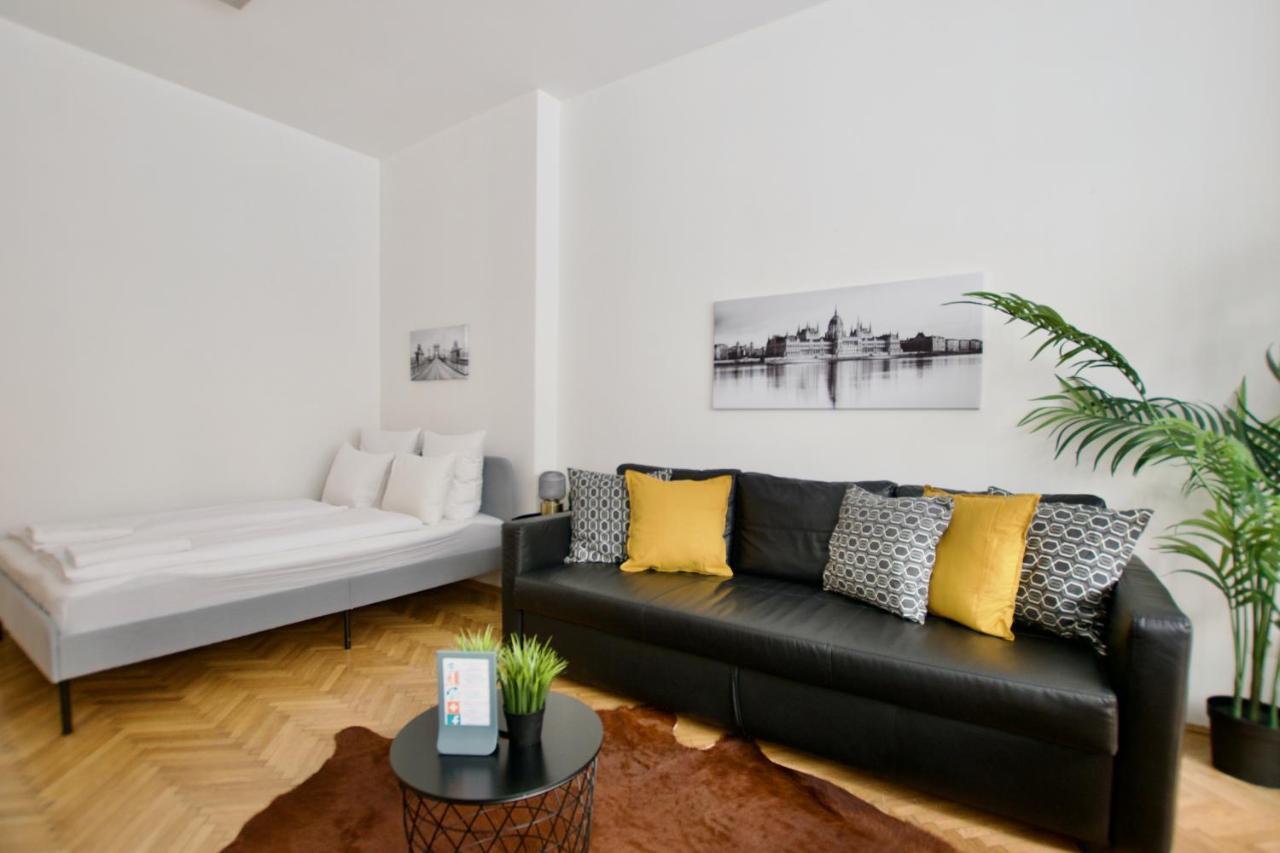 Standard Apartment by Hi5 - Petőfi 12 Budapest Bagian luar foto