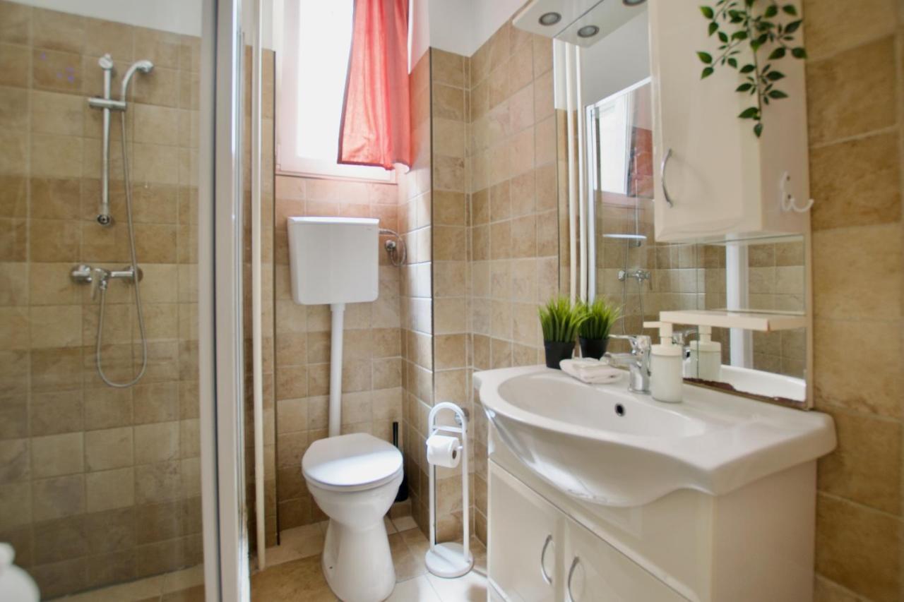 Standard Apartment by Hi5 - Petőfi 12 Budapest Bagian luar foto