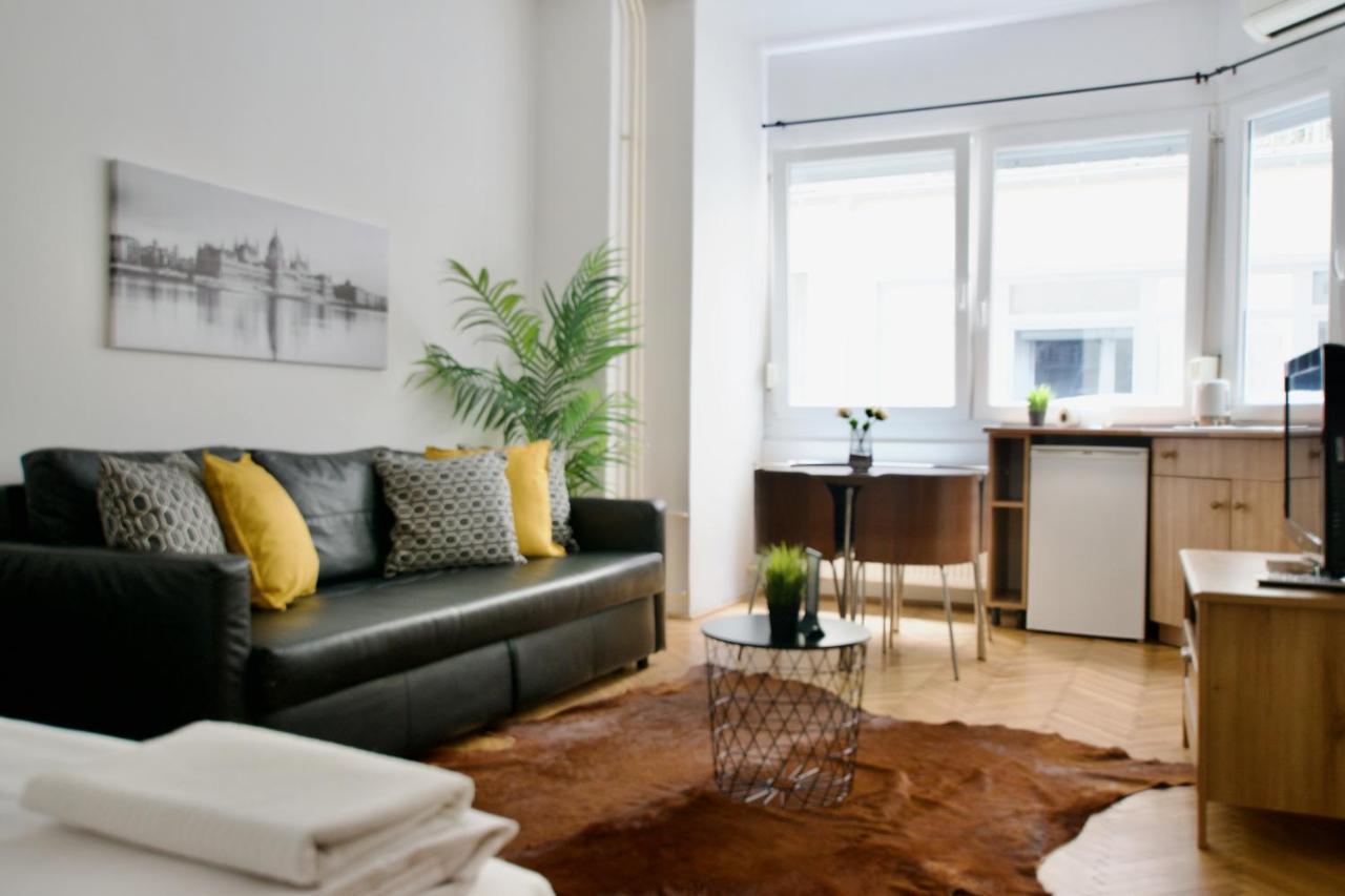 Standard Apartment by Hi5 - Petőfi 12 Budapest Bagian luar foto